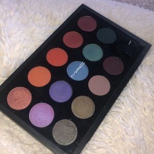 MAC Custom Colors Eyeshadow Palette
